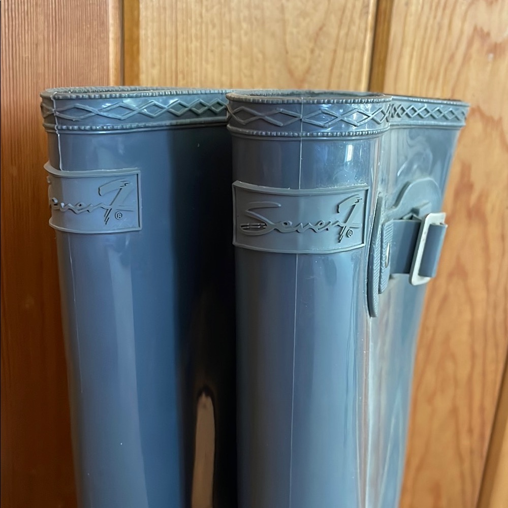 Glossy gray Rain Boots with Buckle size 9 women’s knee high rain boots comfy - Picture 2 of 7